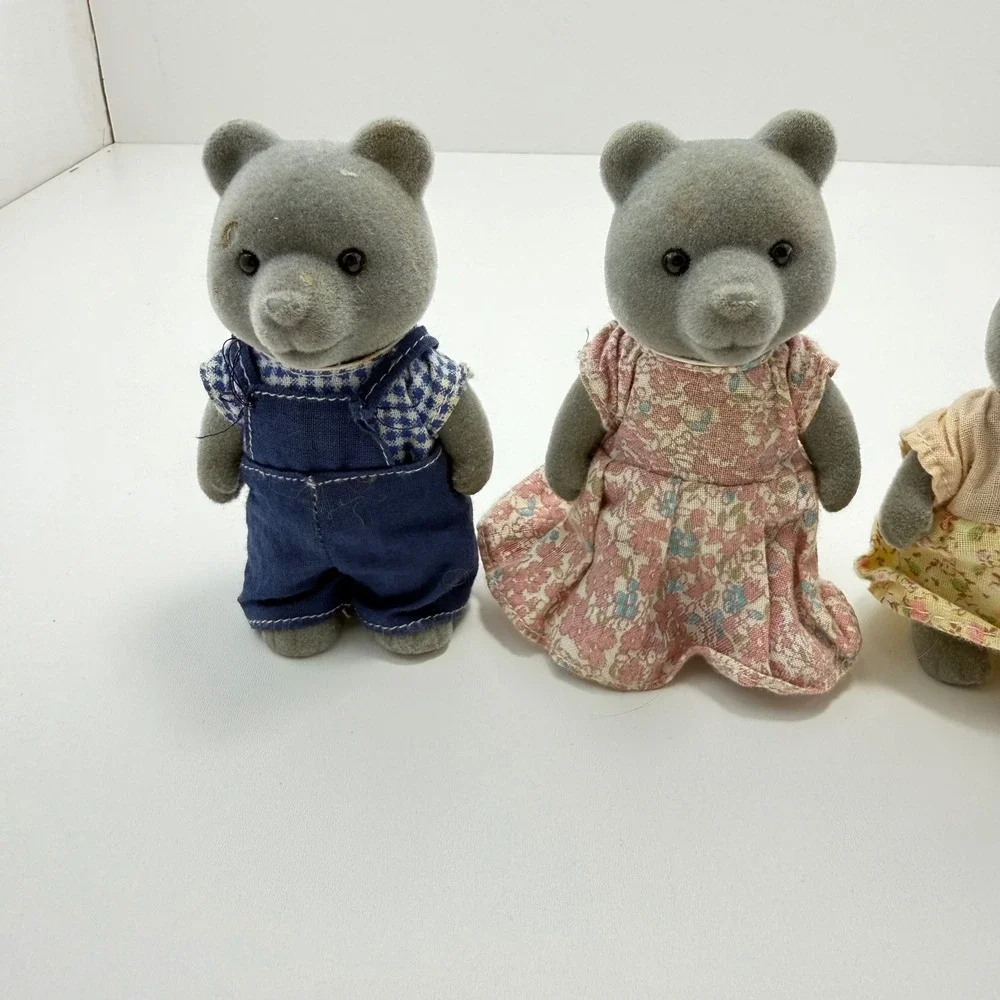 Vintage Sylvanian Families Calico Critters Evergreen Gray Bear Family Set of 6